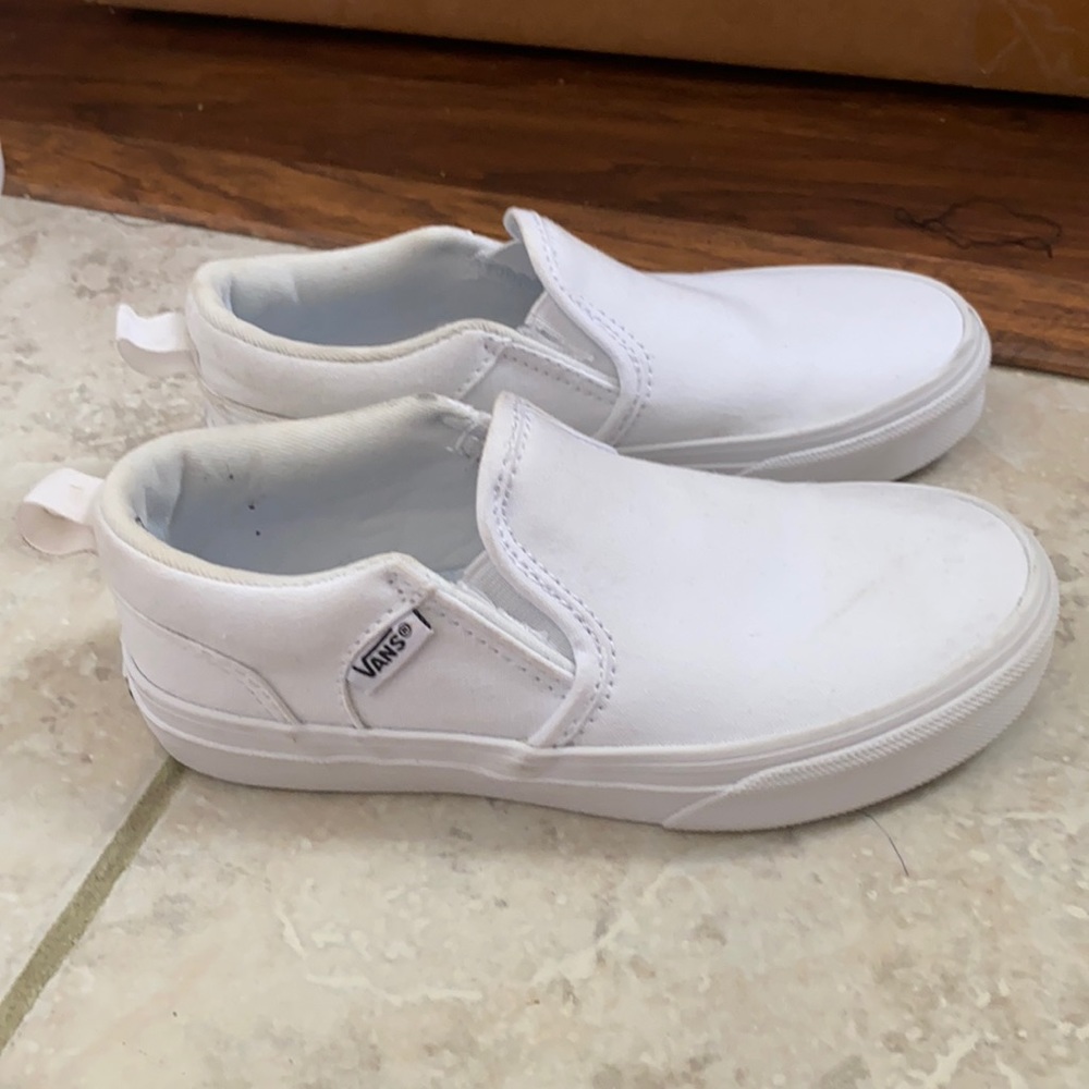 White kids Vans